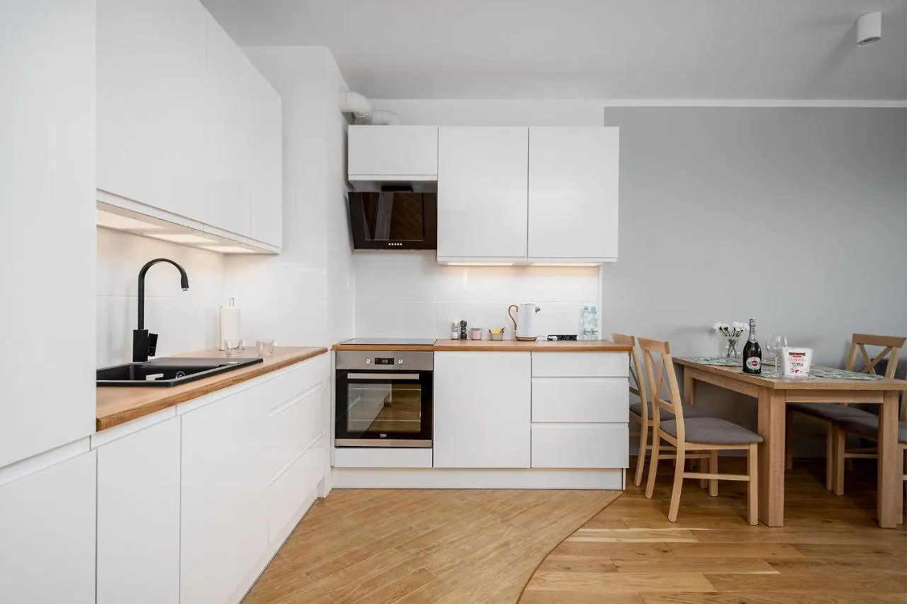 Warsaw Apartments White Польша