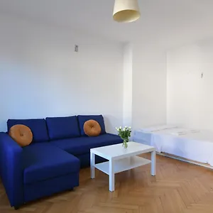 Апартаменты Wilcza 3 - Dla 4 Osob - 260m Do Ambasady - Duzy Balkon Od Strony Dziedzinca - Wifi - Good, Варшава